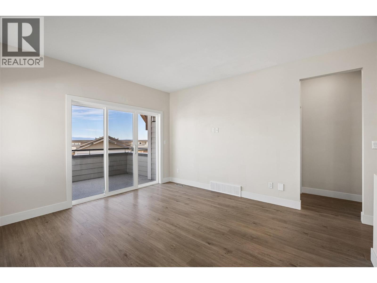 #33 2200 LINFIELD DRIVE - 19