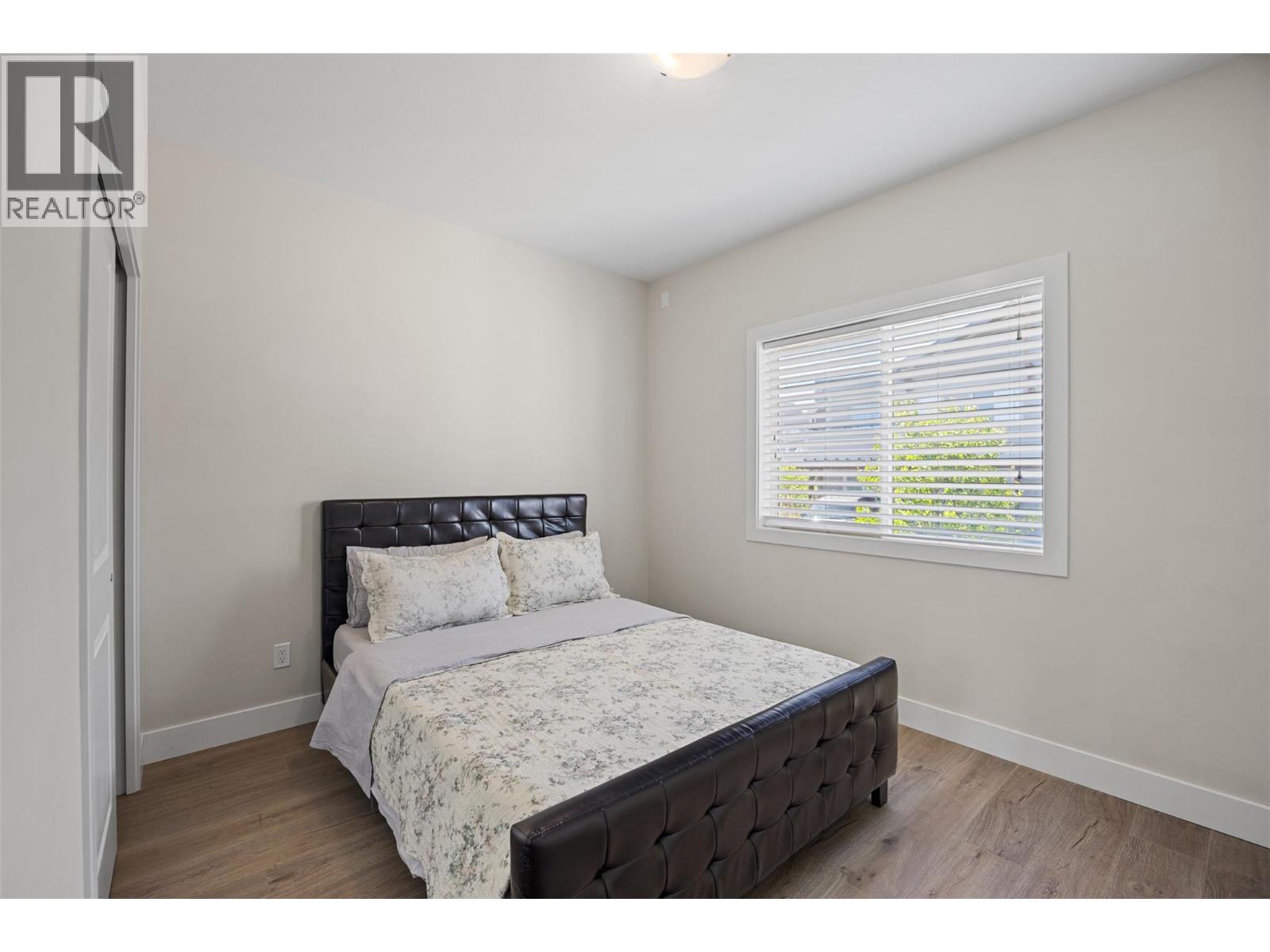 #33 2200 LINFIELD DRIVE - 28
