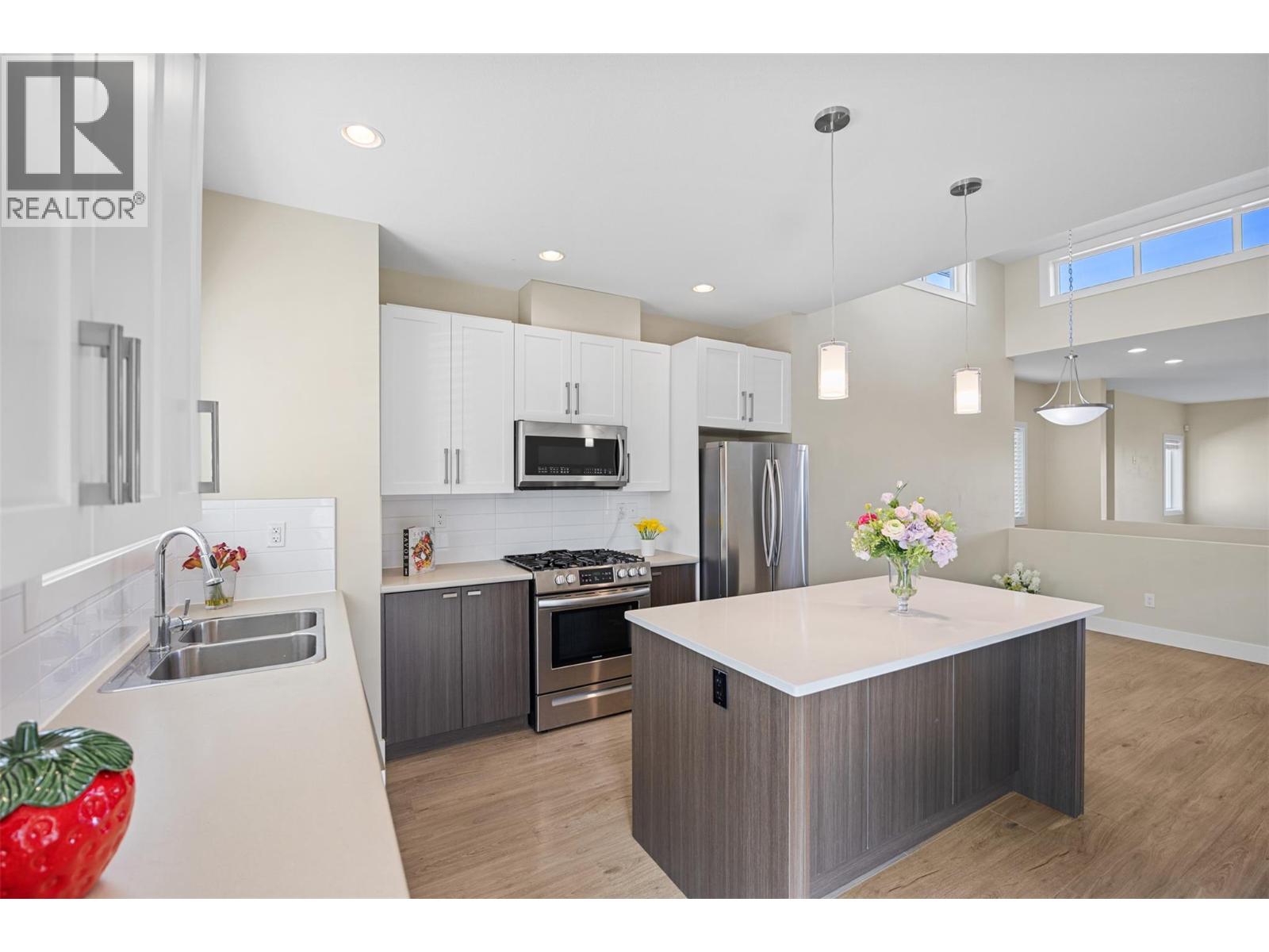 #33 2200 LINFIELD DRIVE - 7