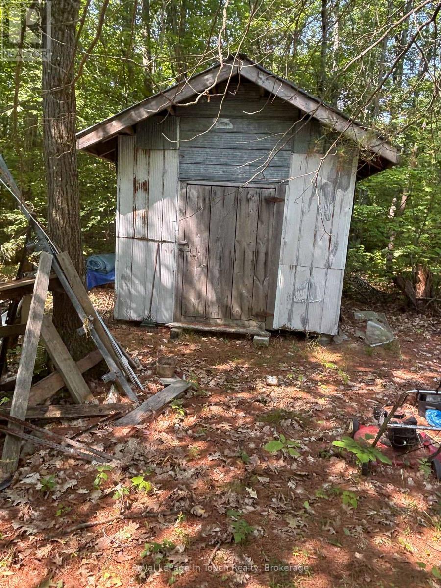 B207 LOT43 B207 LOT 43 ISLAND E - 14