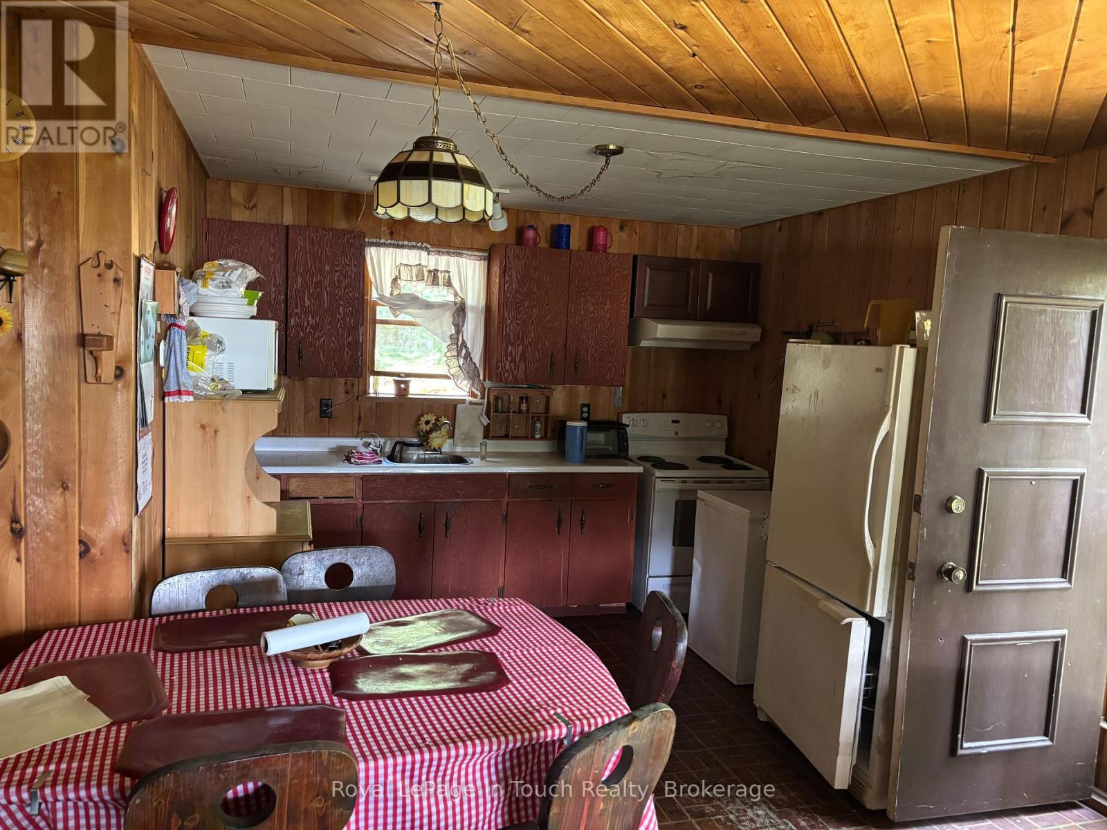 B207 LOT43 B207 LOT 43 ISLAND E - 5