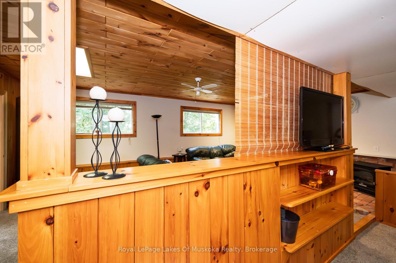 Photo 16 of 779 Old Muskoka Road, Huntsville ON