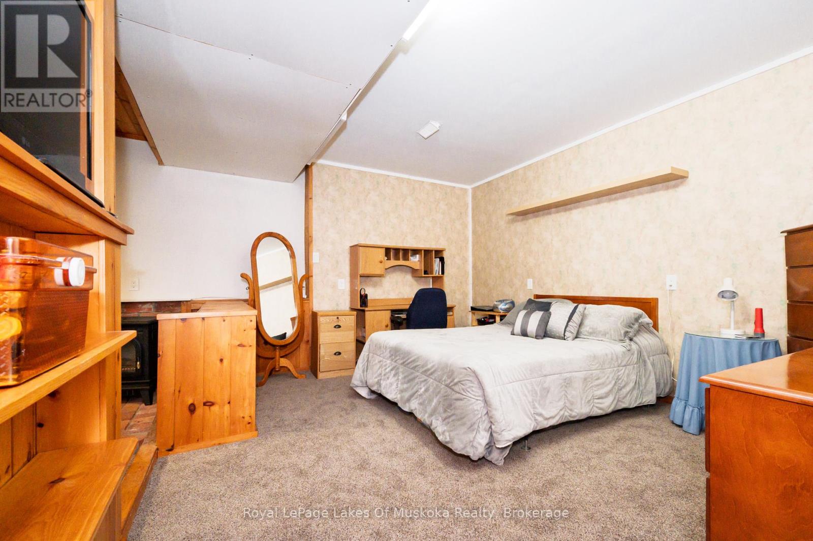 Photo 17 of 779 Old Muskoka Road, Huntsville ON