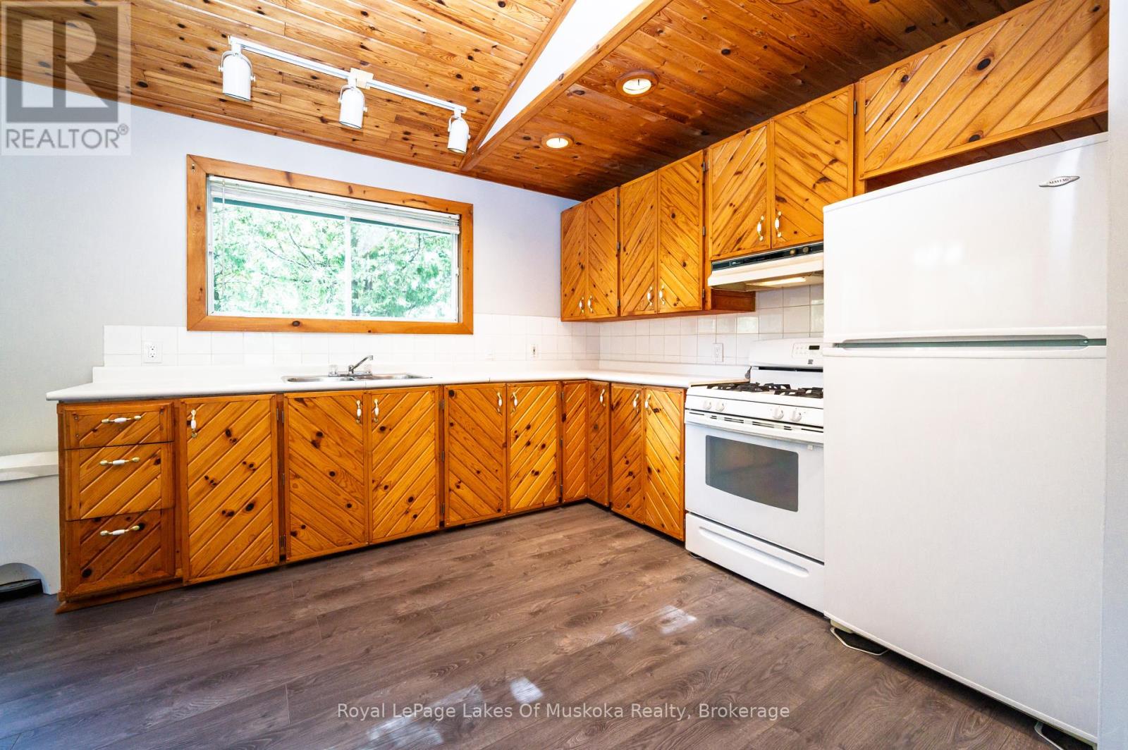 Photo 3 of 779 Old Muskoka Road, Huntsville ON