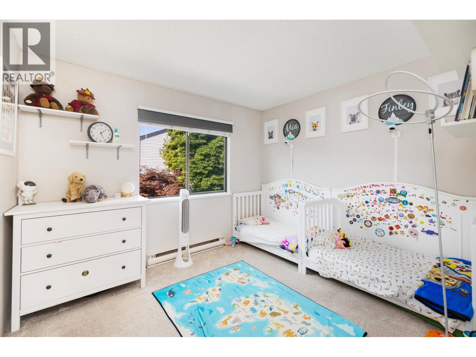 Photo 16 of 24 230 W 14th Street, North Vancouver BC