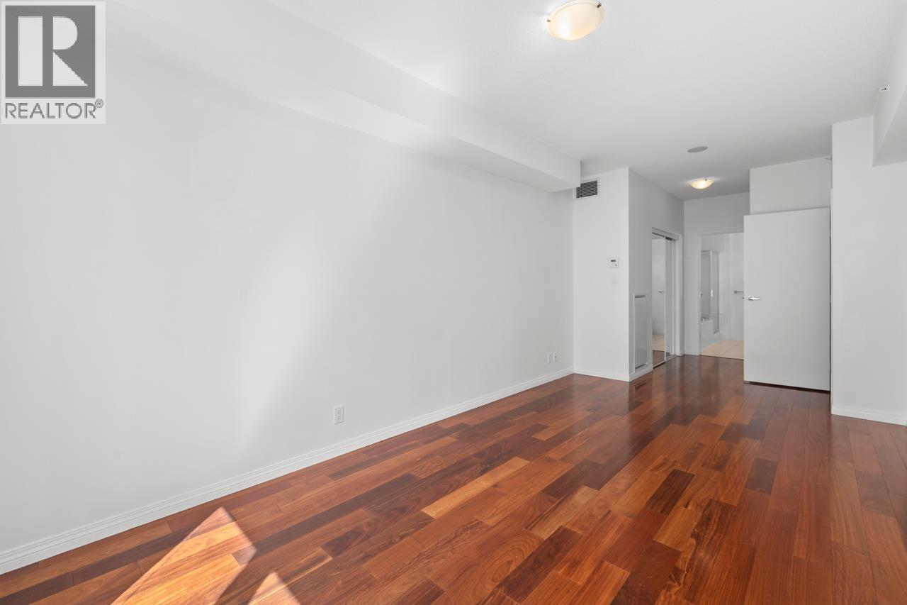 Photo 8 of 307 100 E Esplanade Avenue, North Vancouver BC