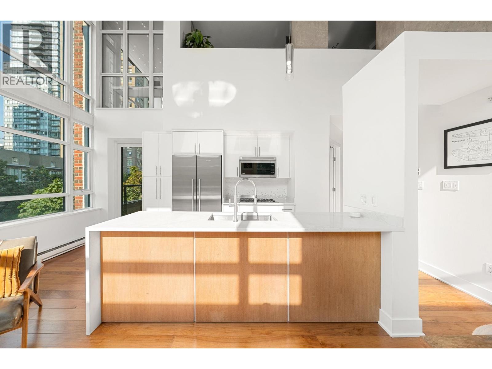 Photo 11 of 407 988 Richards Street, Vancouver BC