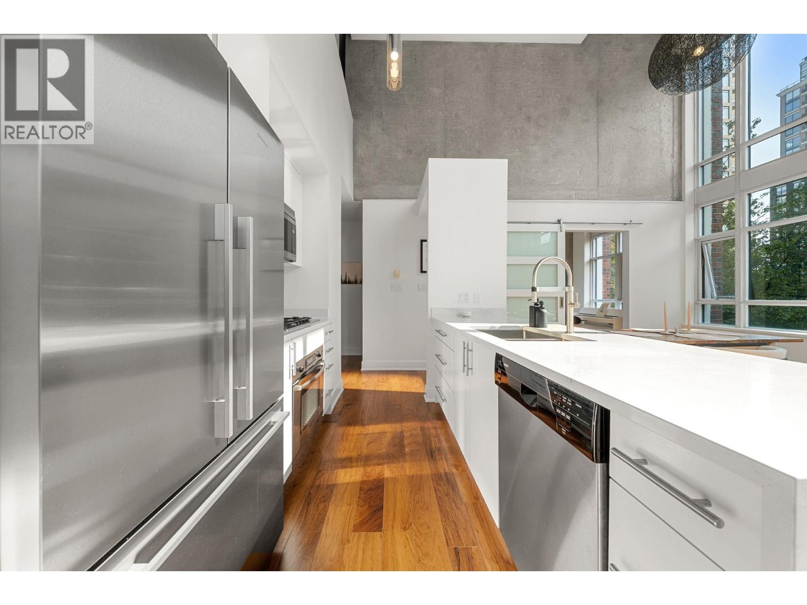 Photo 15 of 407 988 Richards Street, Vancouver BC