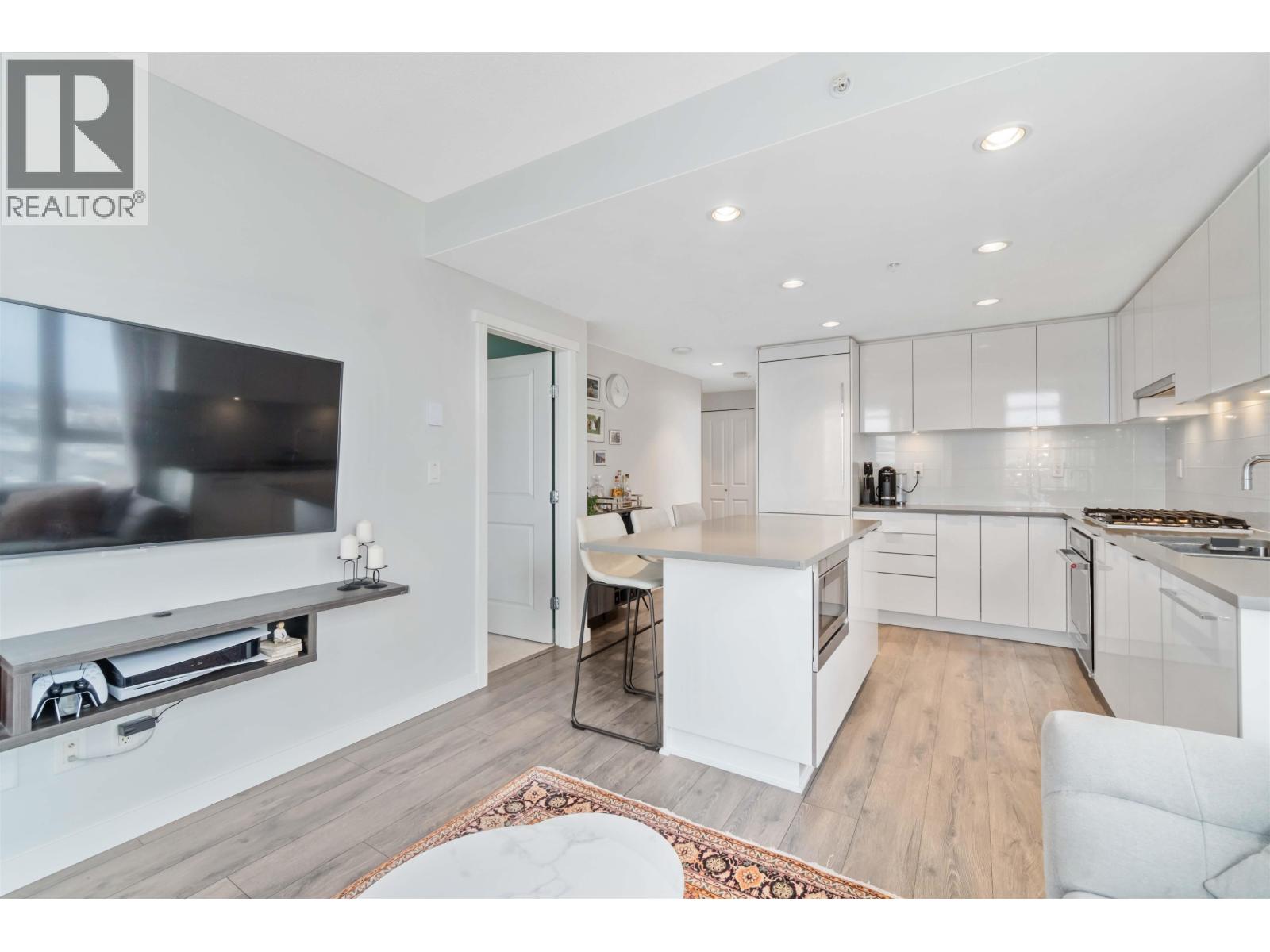 Photo 9 of 2206 2388 Madison Street, Burnaby BC