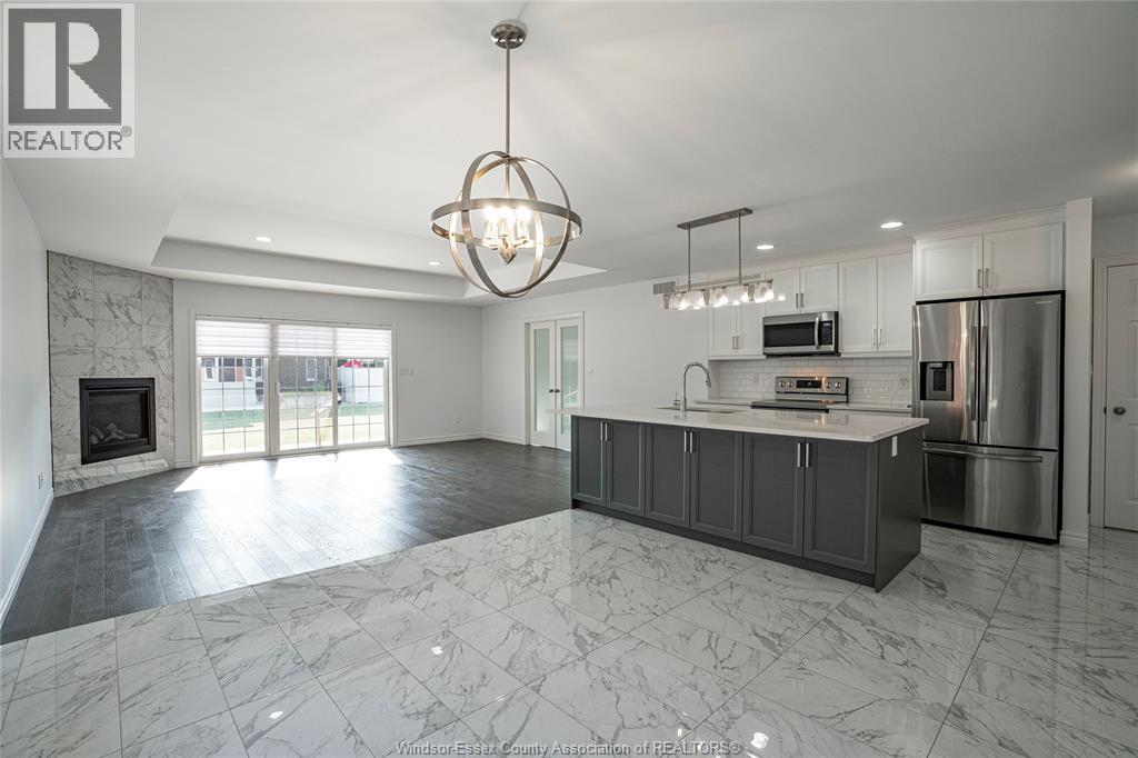 Photo 5 of 1151 Peabody Avenue, Windsor ON