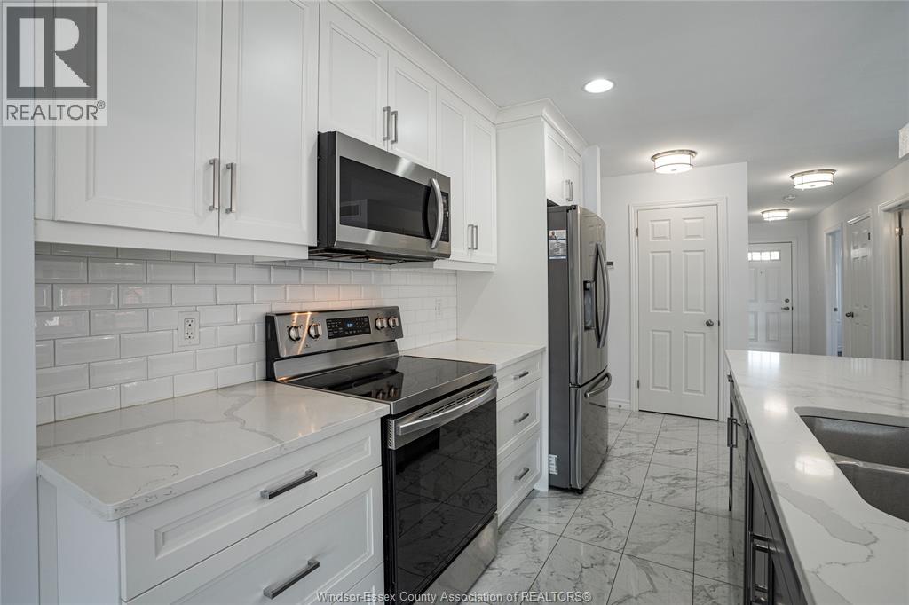 Photo 8 of 1151 Peabody Avenue, Windsor ON