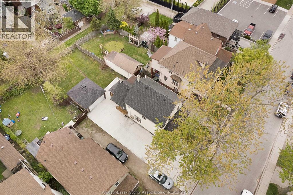 Photo 15 of 151 Curry Avenue, Windsor ON