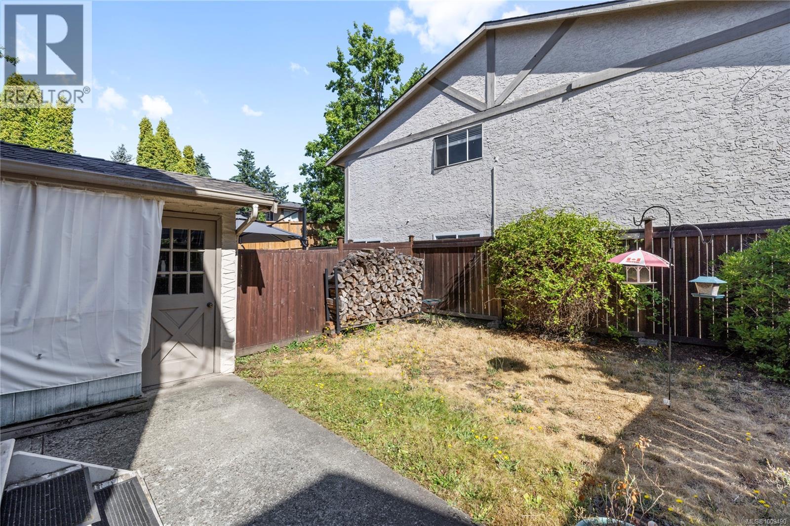 Photo 23 of 1624 Fuller St, Nanaimo BC