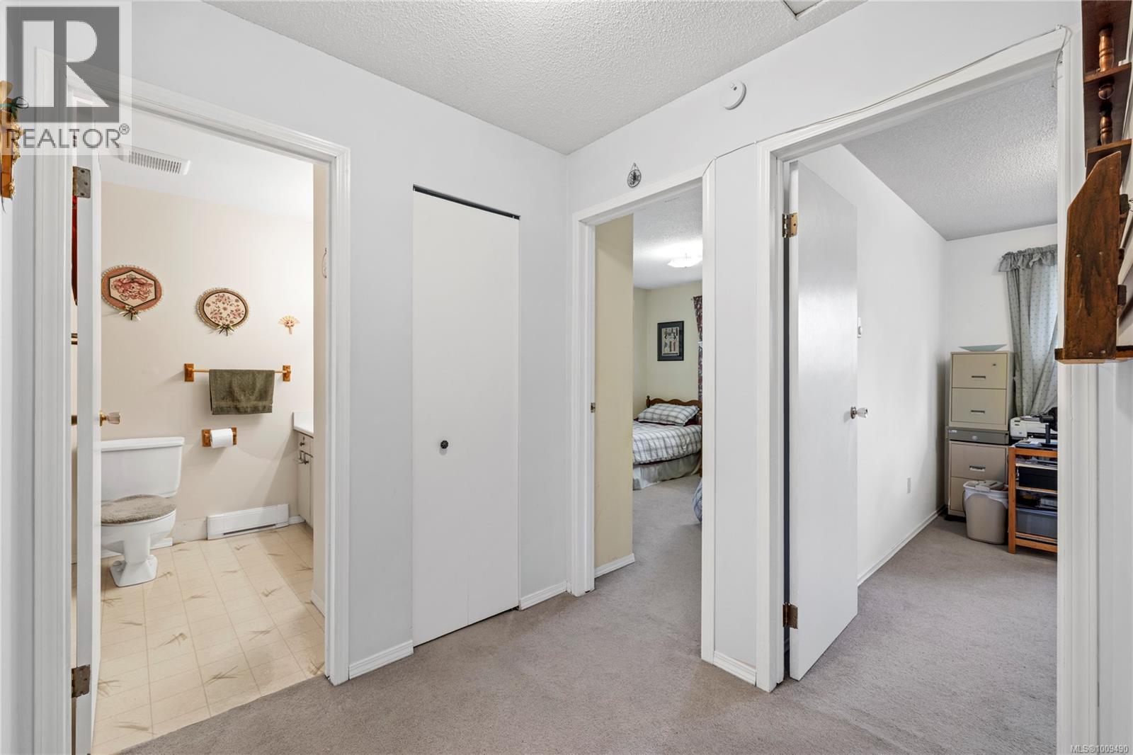Photo 16 of 1624 Fuller St, Nanaimo BC