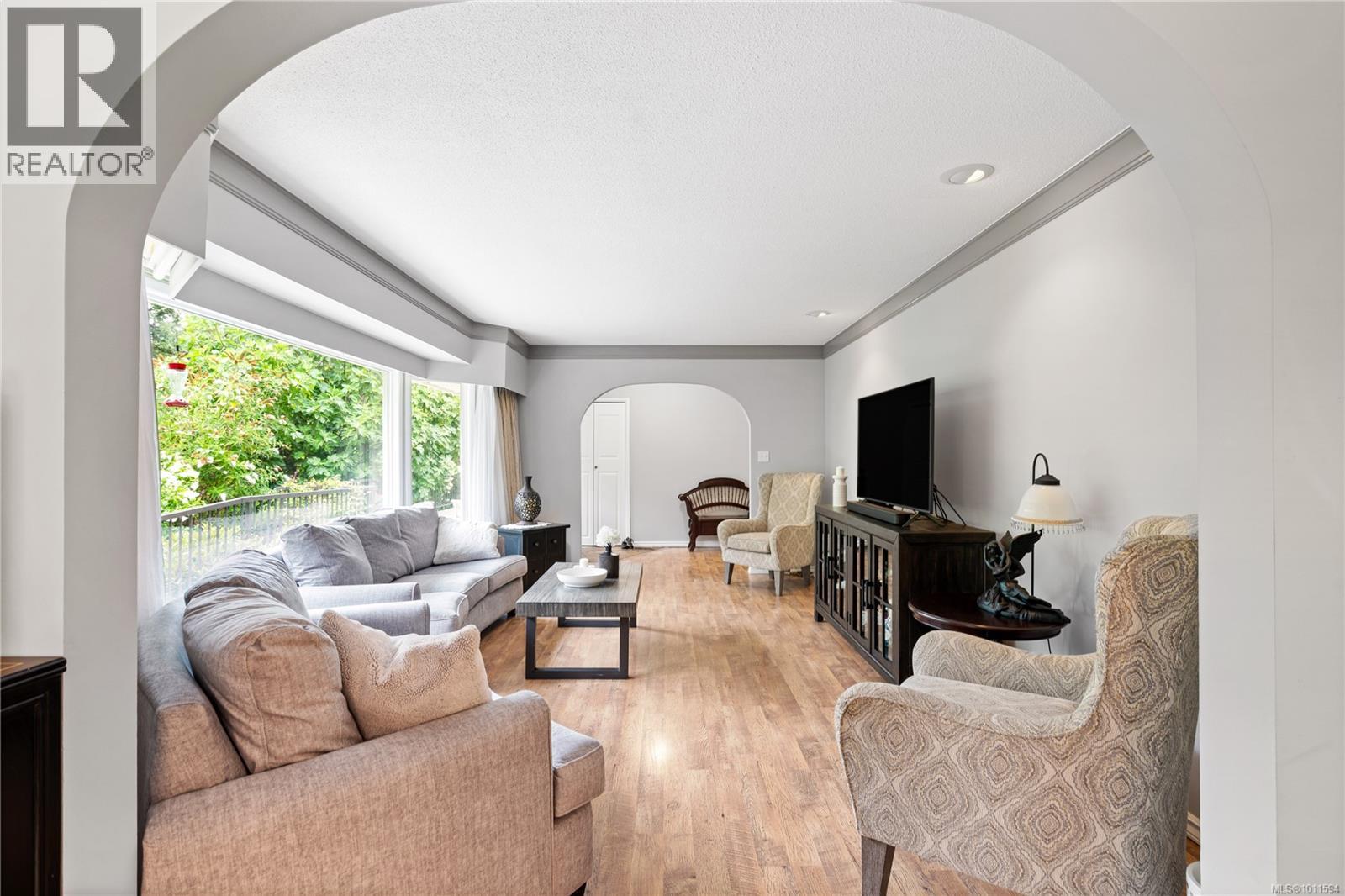 714 Bradley Dyne Rd, North Saanich