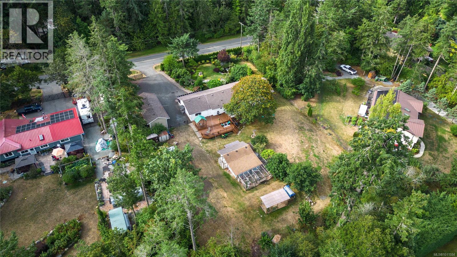 714 Bradley Dyne Rd, North Saanich