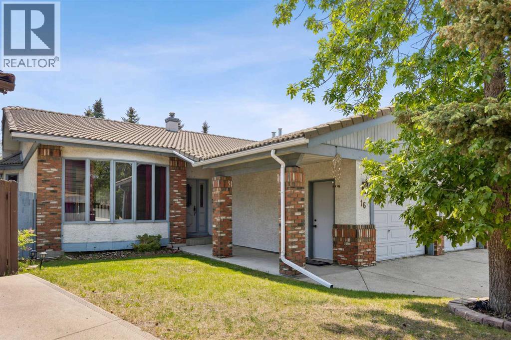 Photo 2 of 16 Edcath Mews Nw, Calgary AB