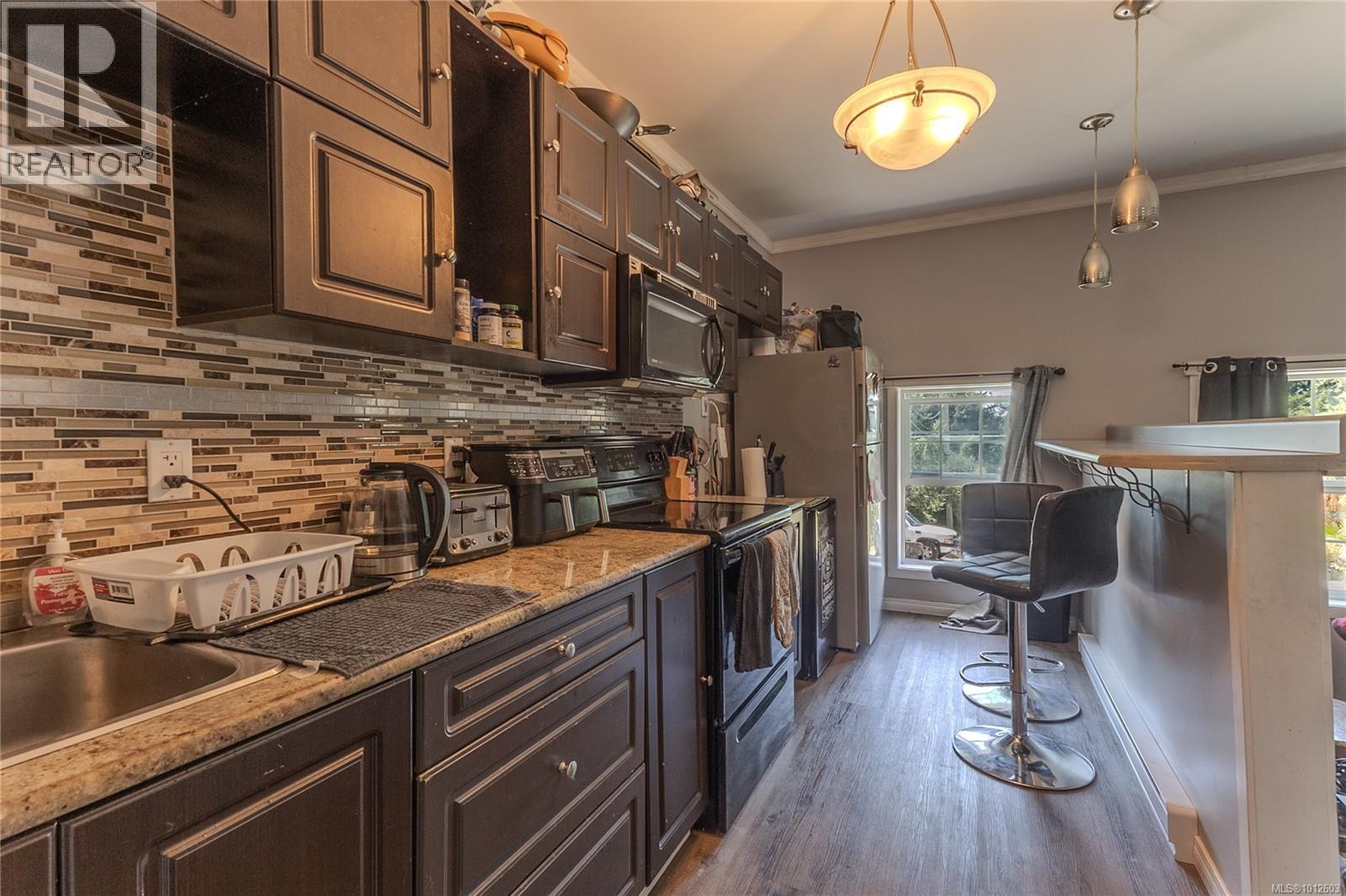 Photo 33 of 407 Coralee Pl, Langford BC