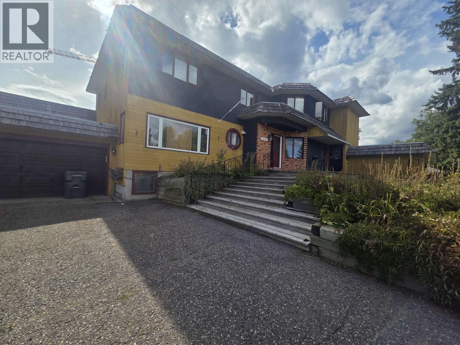 2550 LAURIER CRESCENT, Prince George