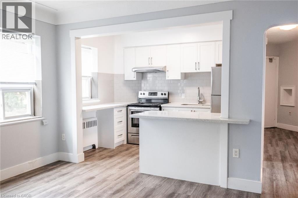 Photo 9 of 452 Aberdeen Avenue Unit 13, Hamilton ON