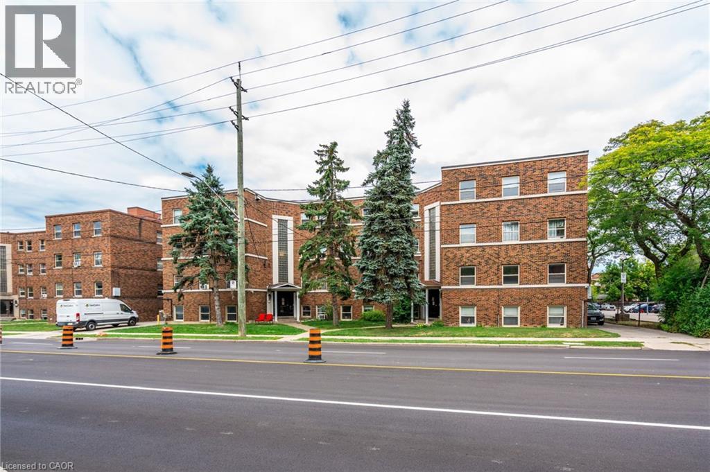 Photo 1 of 452 Aberdeen Avenue Unit 13, Hamilton ON