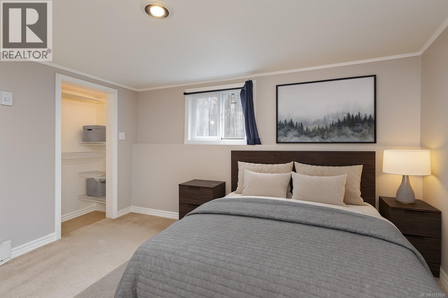 Photo 28 of 4406 Torquay Dr, Saanich BC