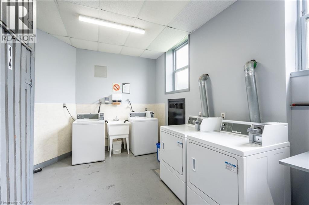 Photo 18 of 452 Aberdeen Avenue Unit 13, Hamilton ON