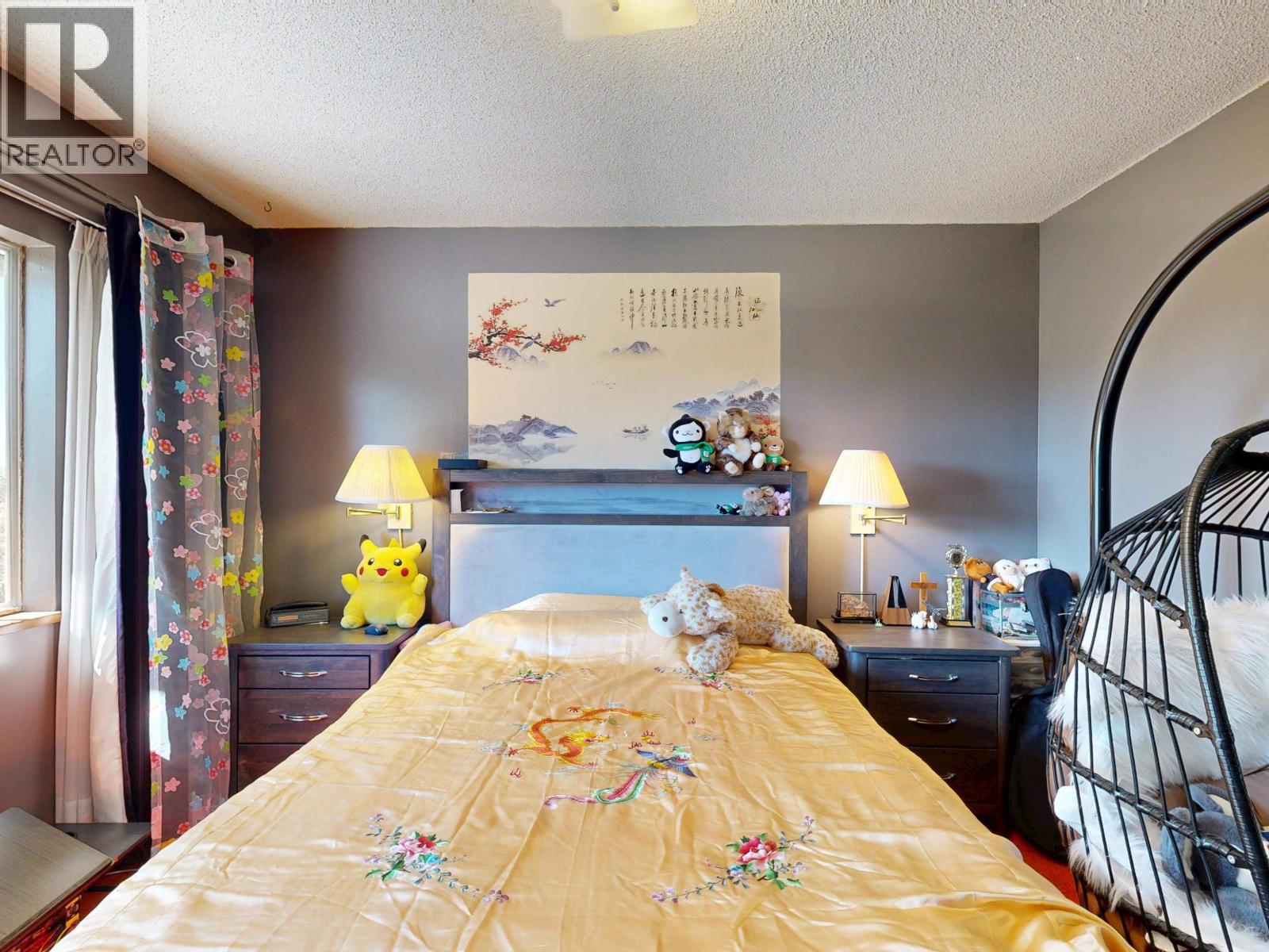 Photo 12 of 7610 Kilrea Crescent, Burnaby BC