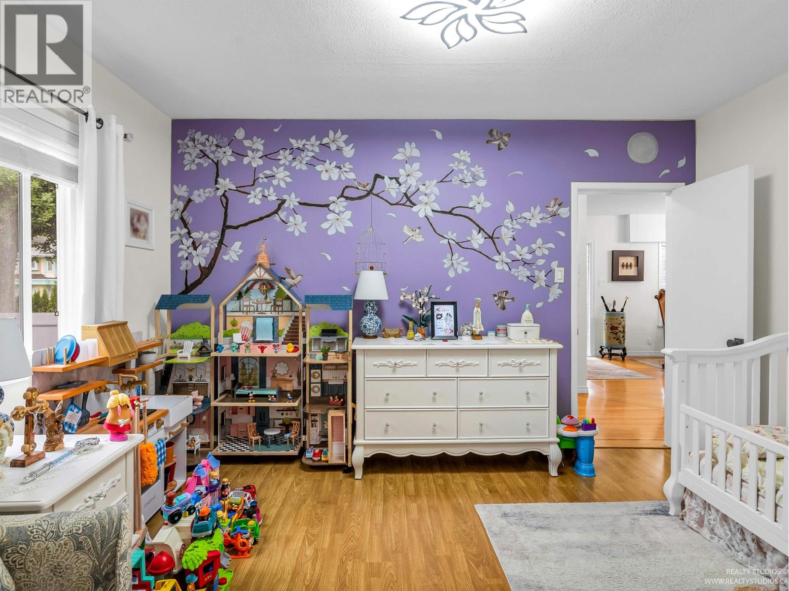 Photo 12 of 7774 Berkley Street, Burnaby BC