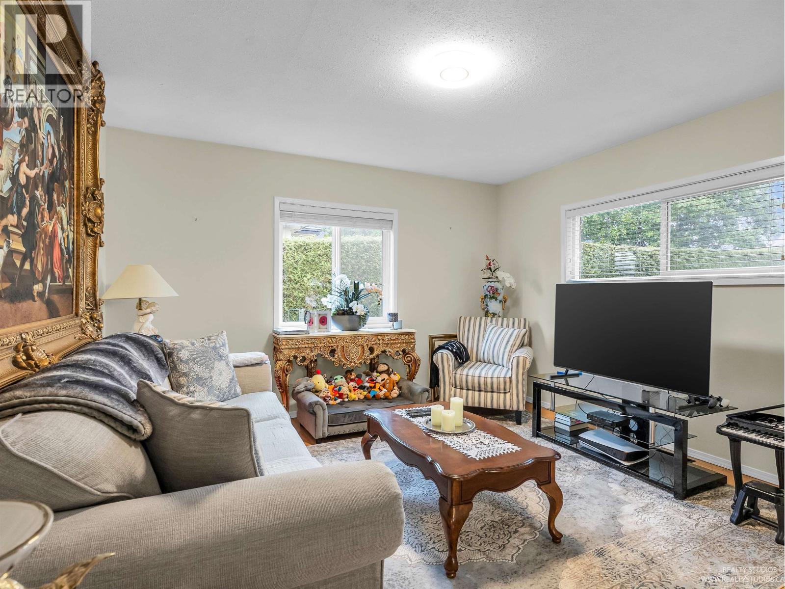 Photo 17 of 7774 Berkley Street, Burnaby BC