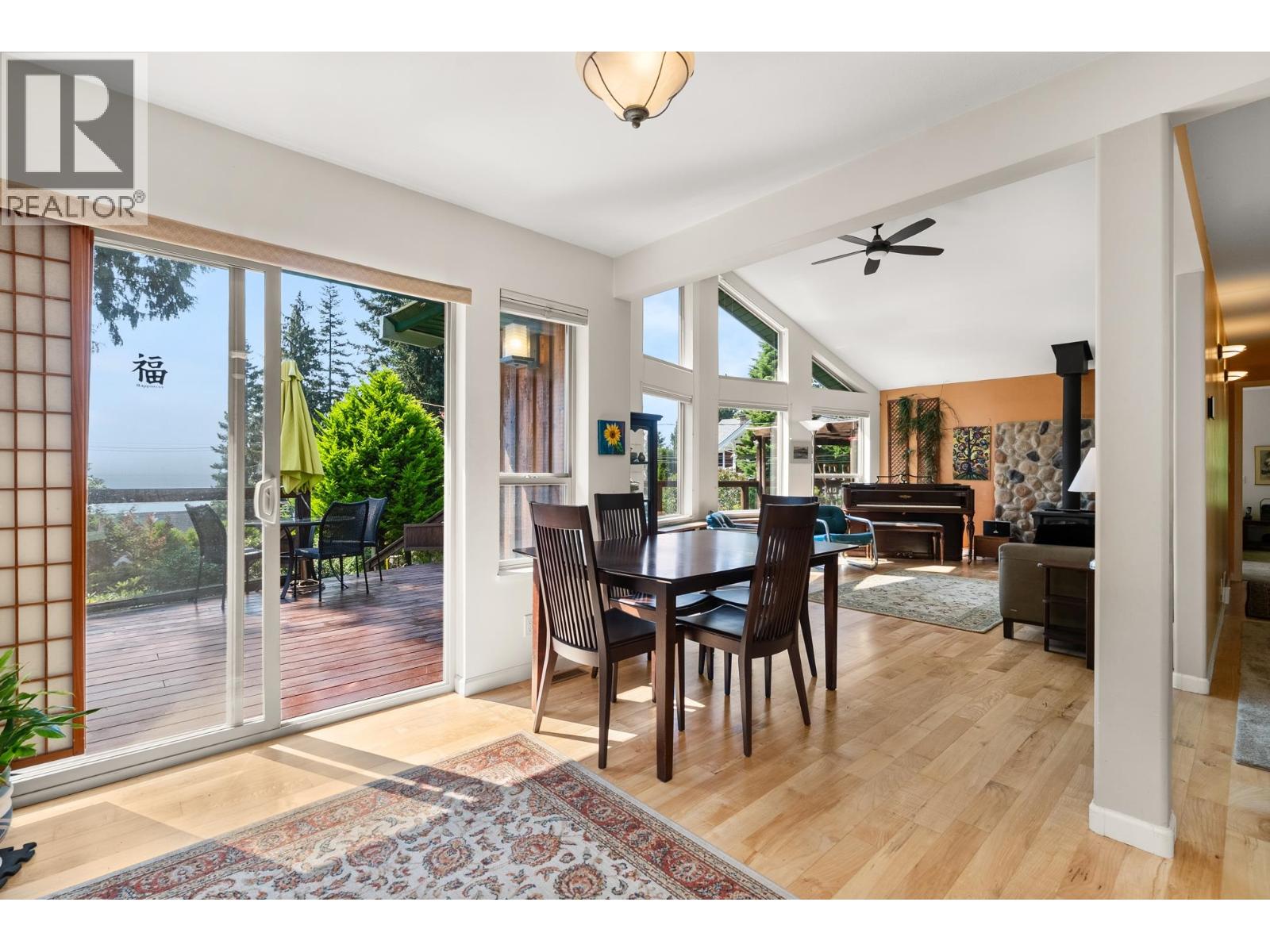 1372 GOWER POINT ROAD, Gibsons