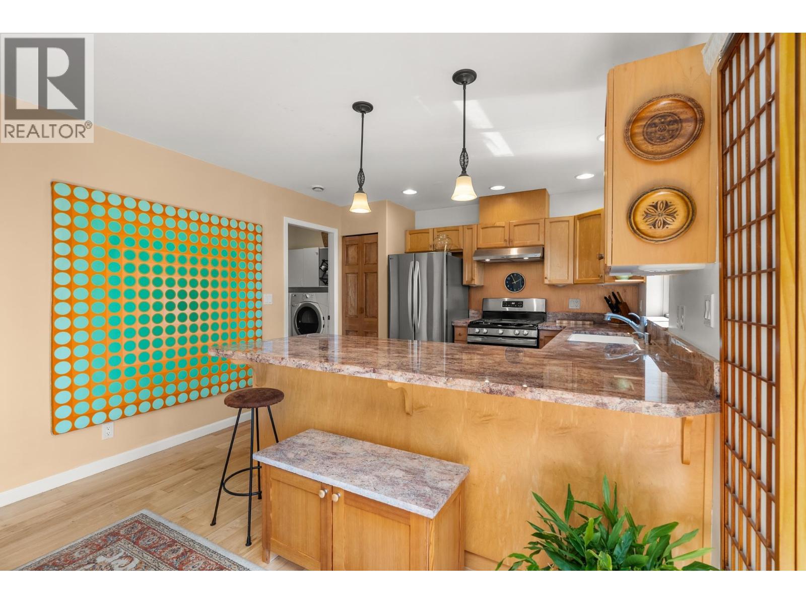 1372 GOWER POINT ROAD, Gibsons