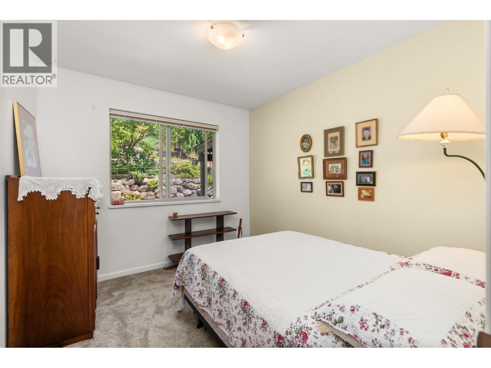 1372 GOWER POINT ROAD, Gibsons