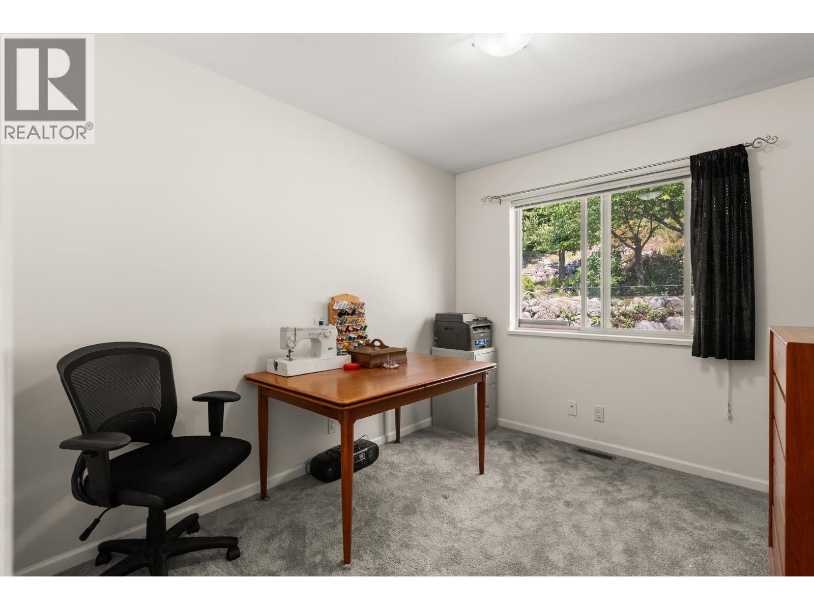 1372 GOWER POINT ROAD, Gibsons