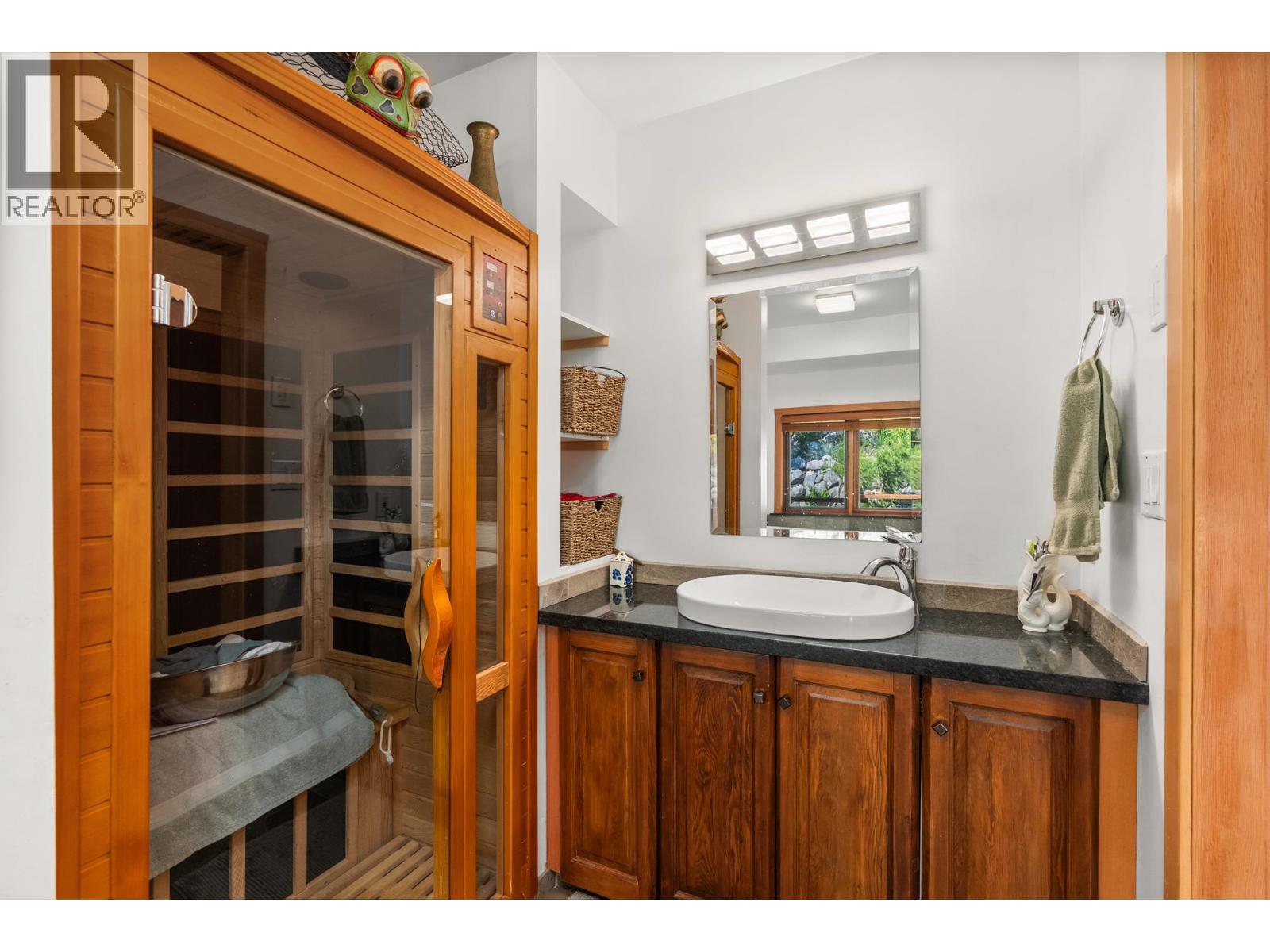 1372 GOWER POINT ROAD, Gibsons