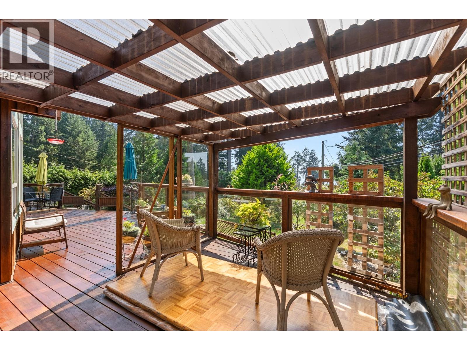 1372 GOWER POINT ROAD, Gibsons