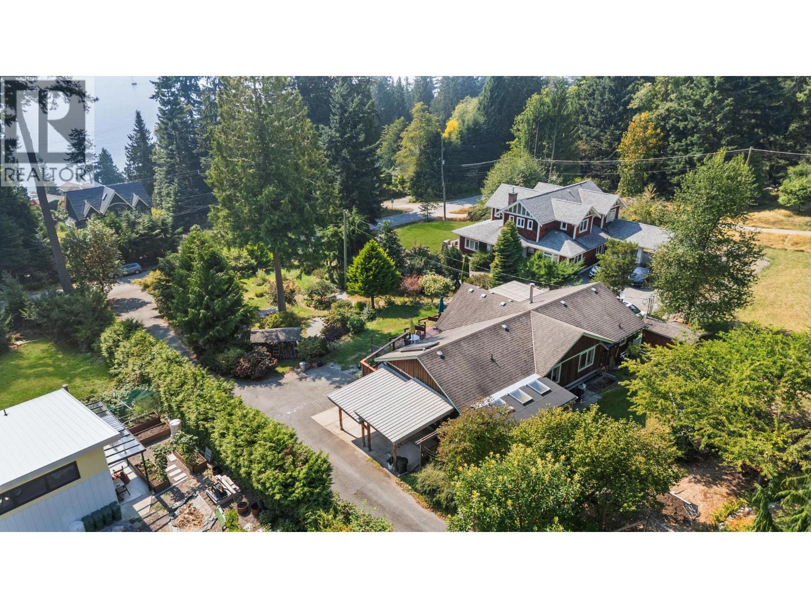 1372 GOWER POINT ROAD, Gibsons