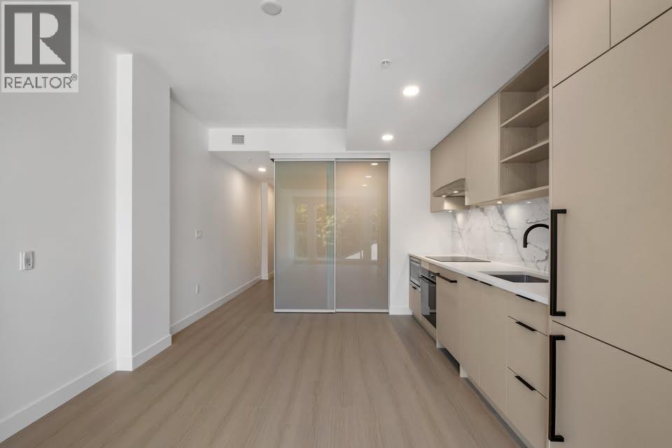 Photo 5 of 418 422 E 3rd Street, North Vancouver BC