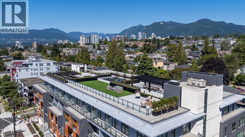 Photo 9 of 418 422 E 3rd Street, North Vancouver BC
