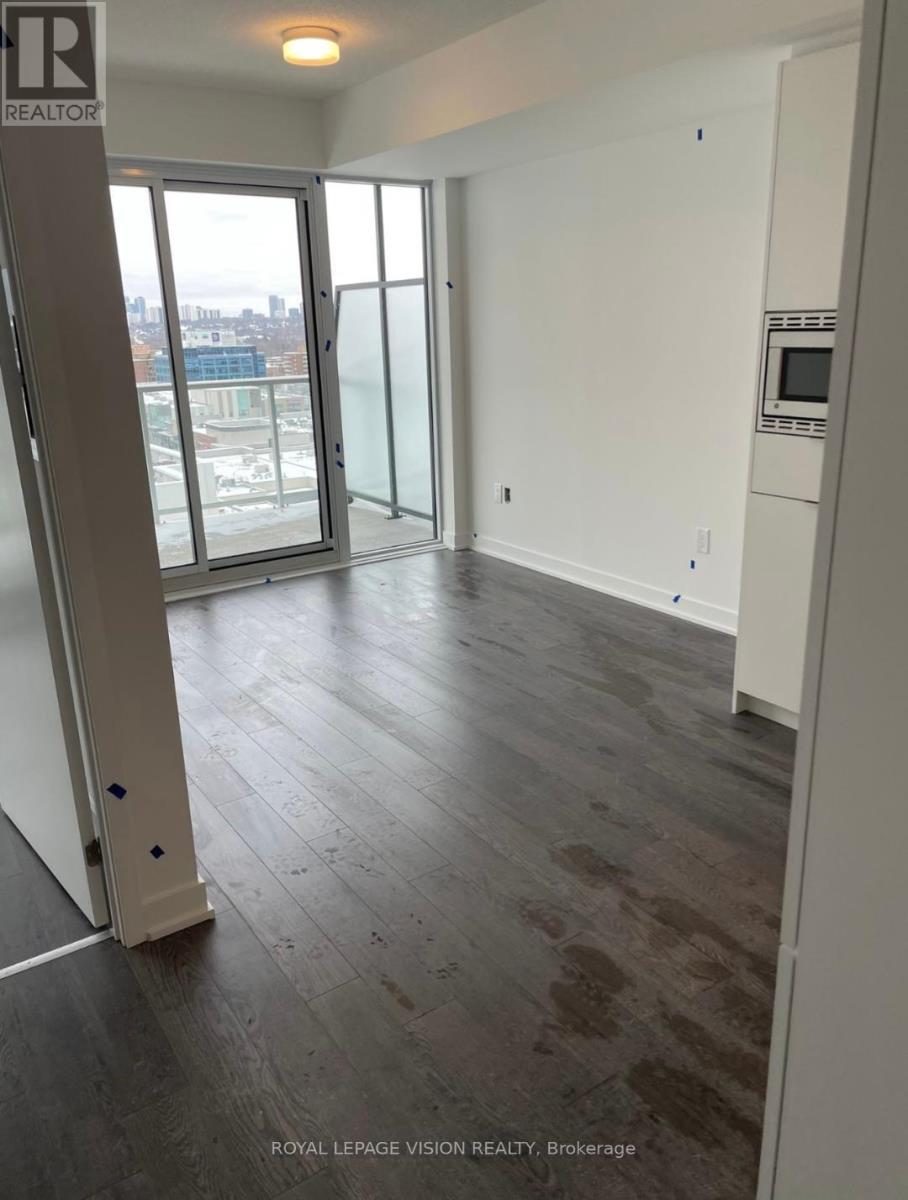 Photo 4 of 728 20 O Neill Road, Toronto ON