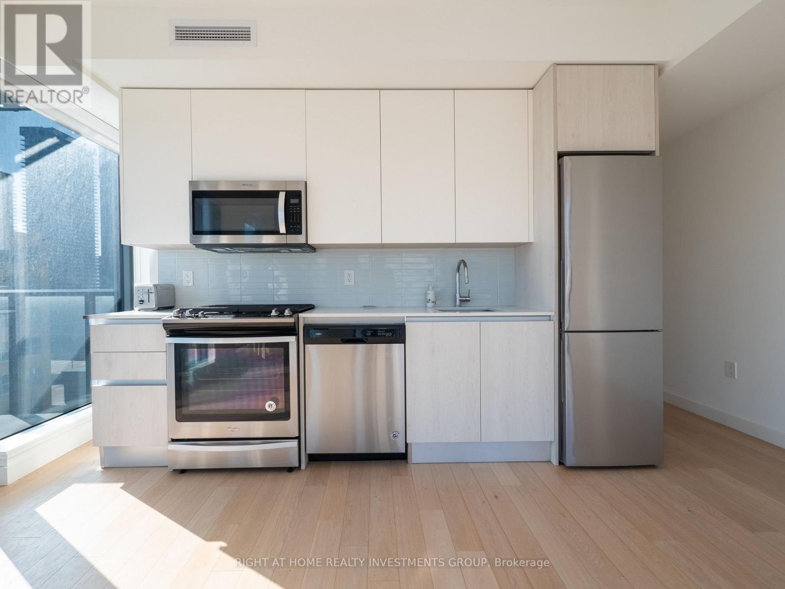 Photo 5 of 1010 2 A Church Street, Toronto ON
