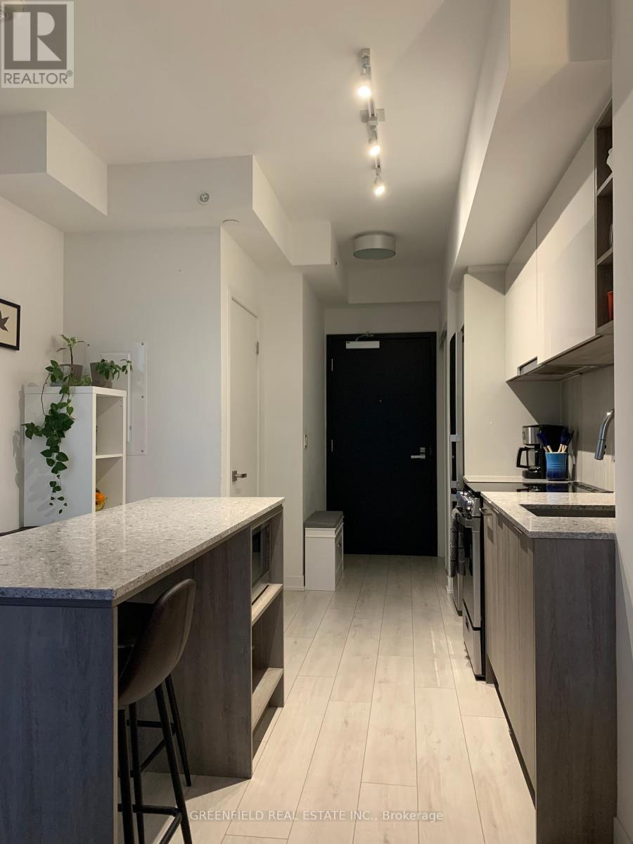 Photo 4 of 903 31 Tippett Road, Toronto ON