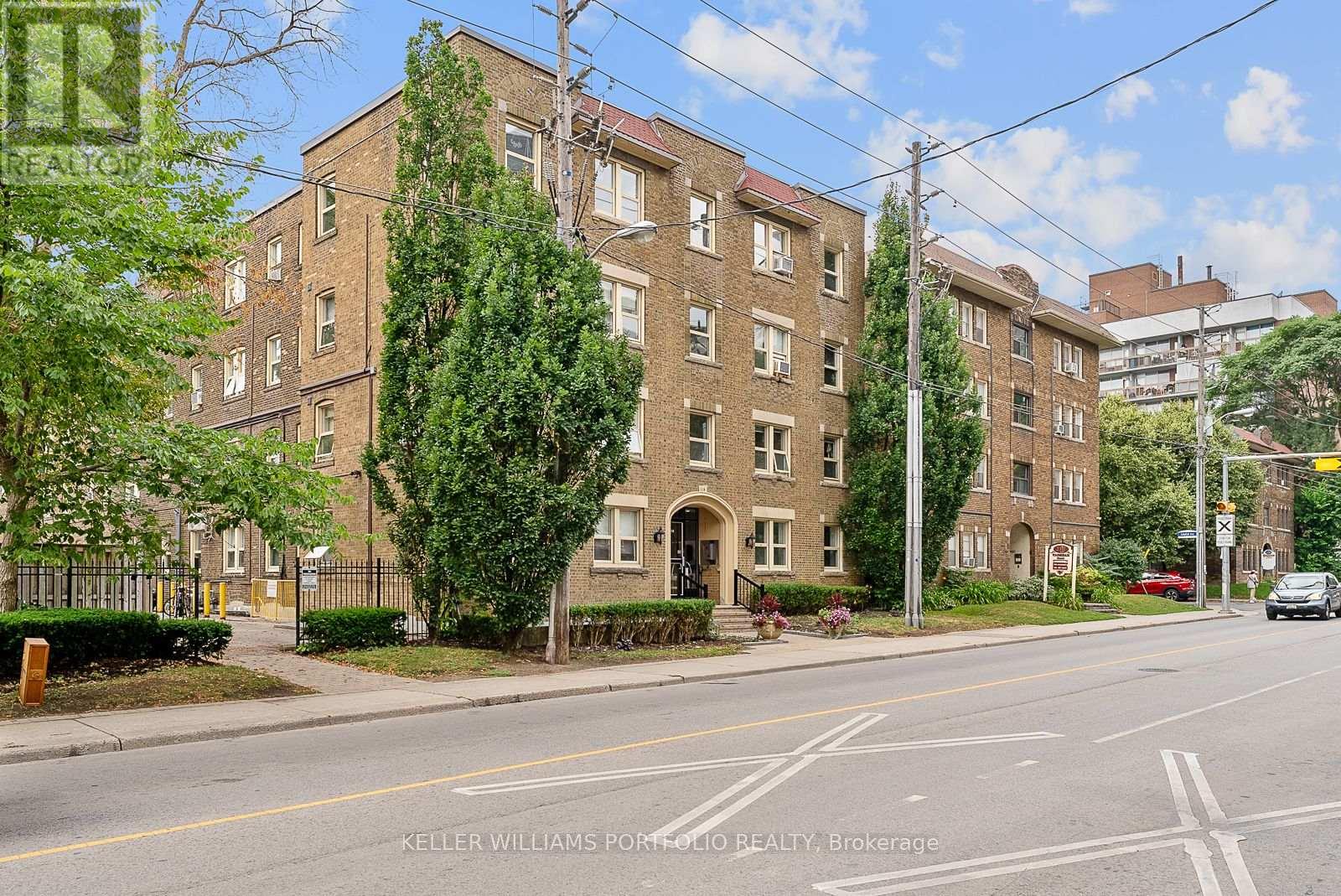 Photo 24 of 402 114 Vaughan Road, Toronto ON