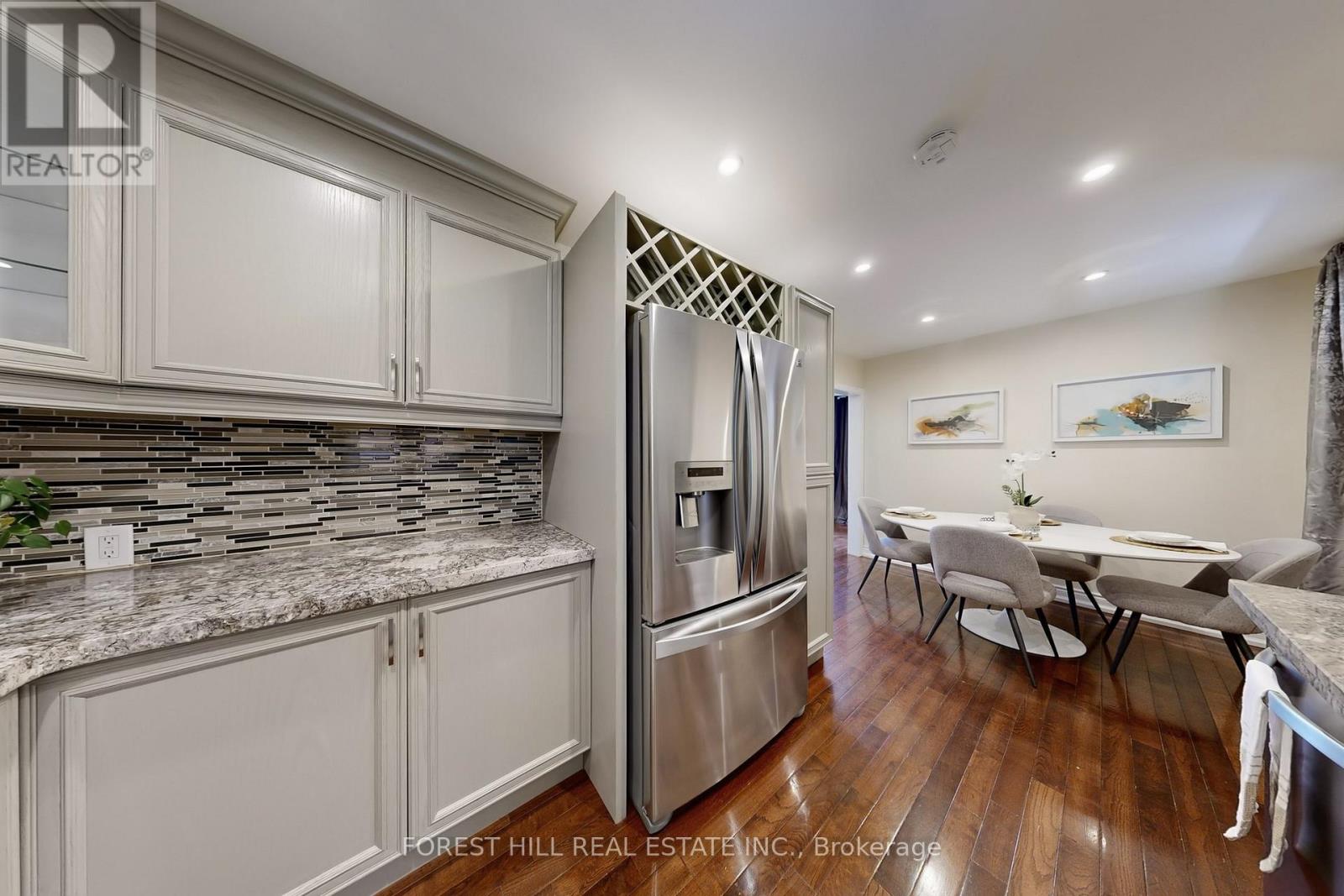 Photo 12 of 14 Ilfracombe Crescent, Toronto ON