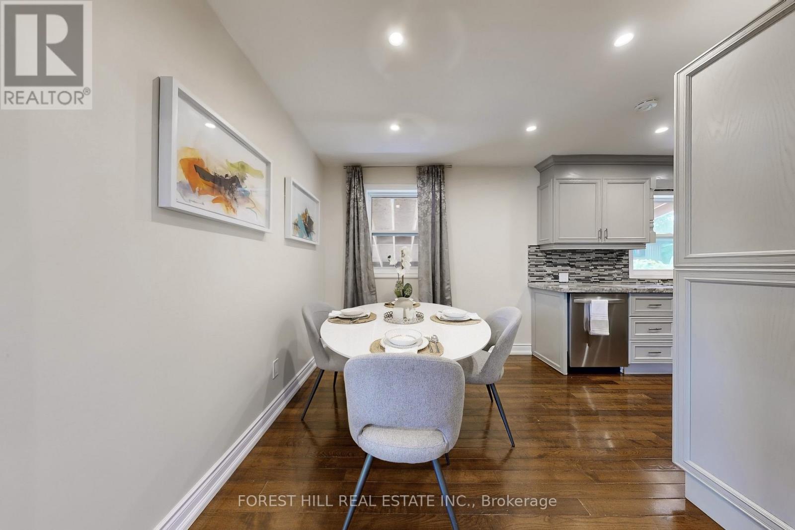 Photo 13 of 14 Ilfracombe Crescent, Toronto ON