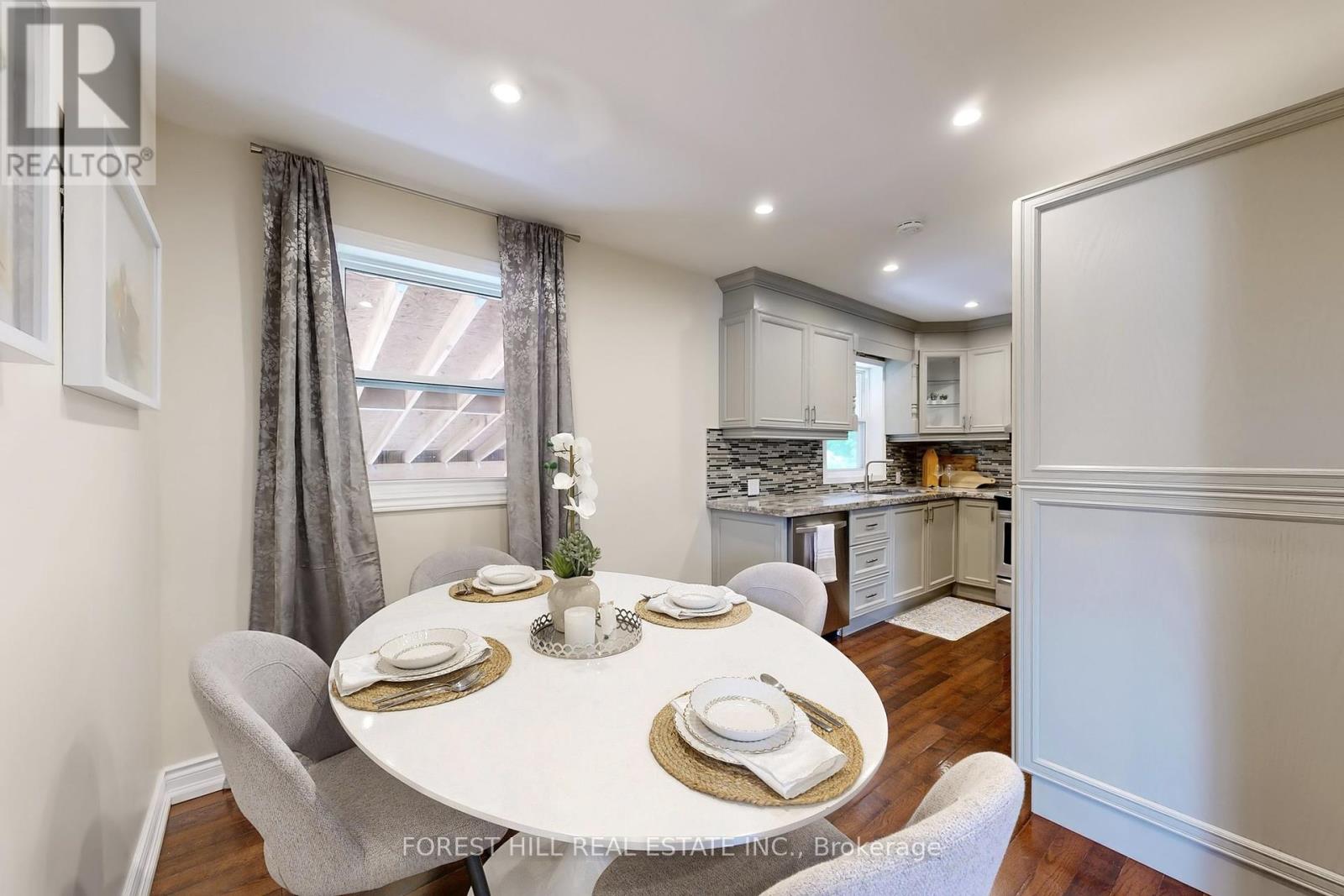 Photo 14 of 14 Ilfracombe Crescent, Toronto ON