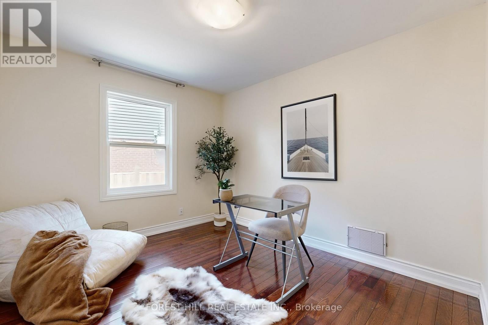 Photo 16 of 14 Ilfracombe Crescent, Toronto ON