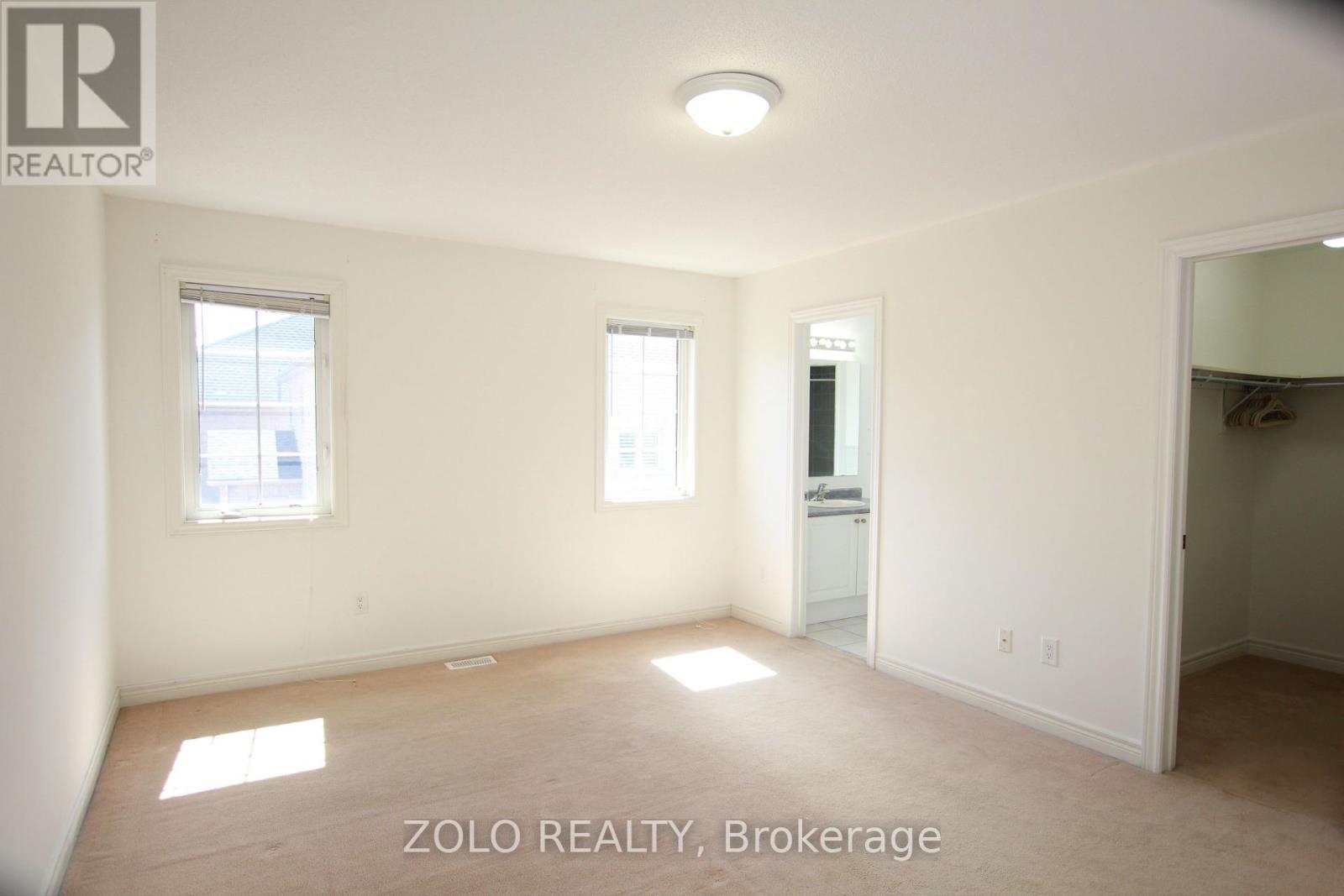 Photo 16 of 31 West Park Avenue, Bradford West Gwillimbury ON