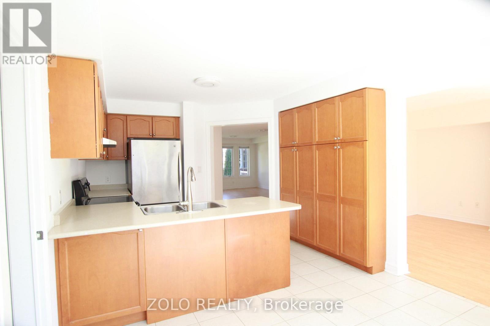 Photo 31 of 31 West Park Avenue, Bradford West Gwillimbury ON
