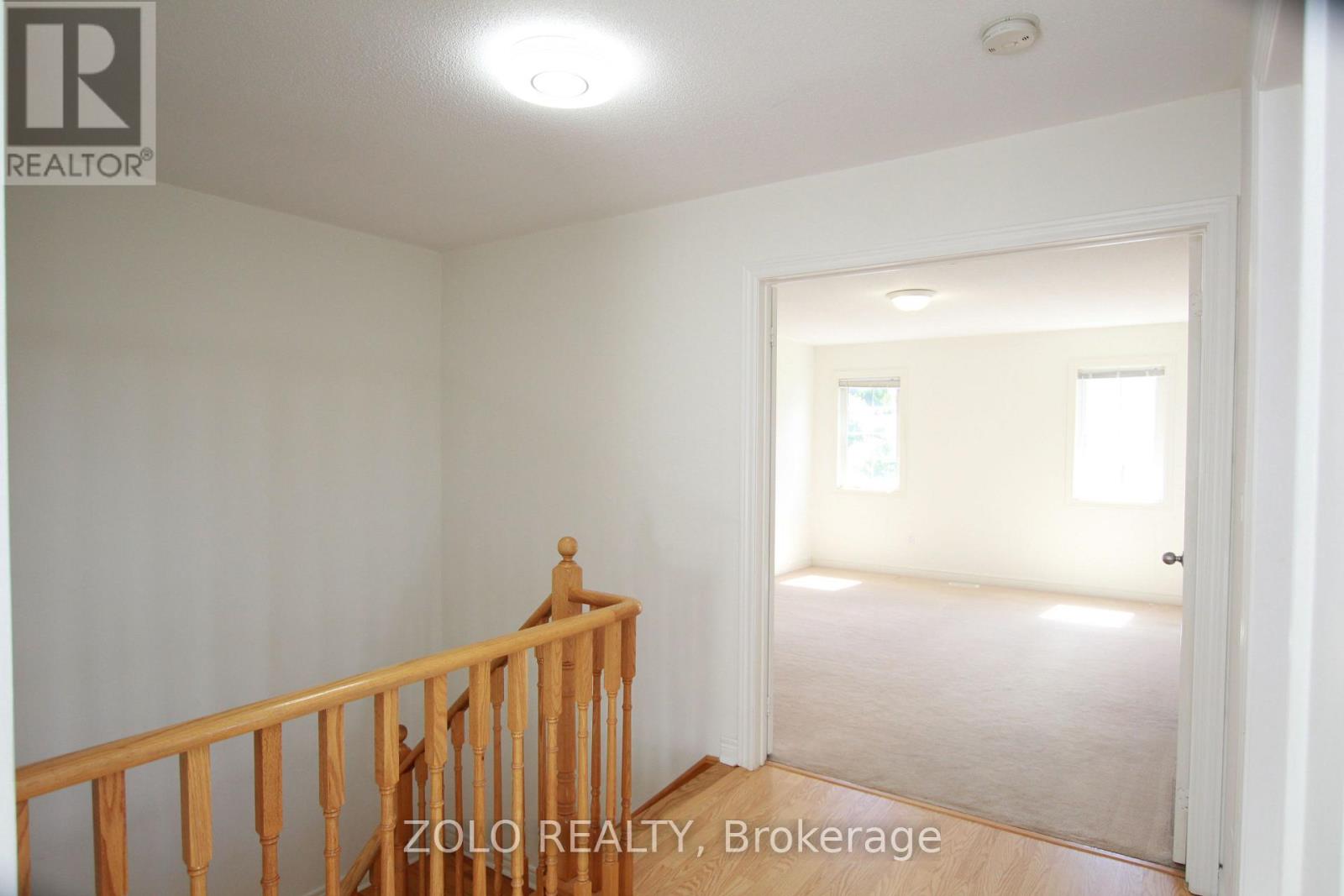 Photo 40 of 31 West Park Avenue, Bradford West Gwillimbury ON